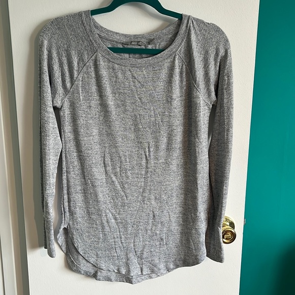 Athleta Long Sleeve Top - Picture 1 of 5